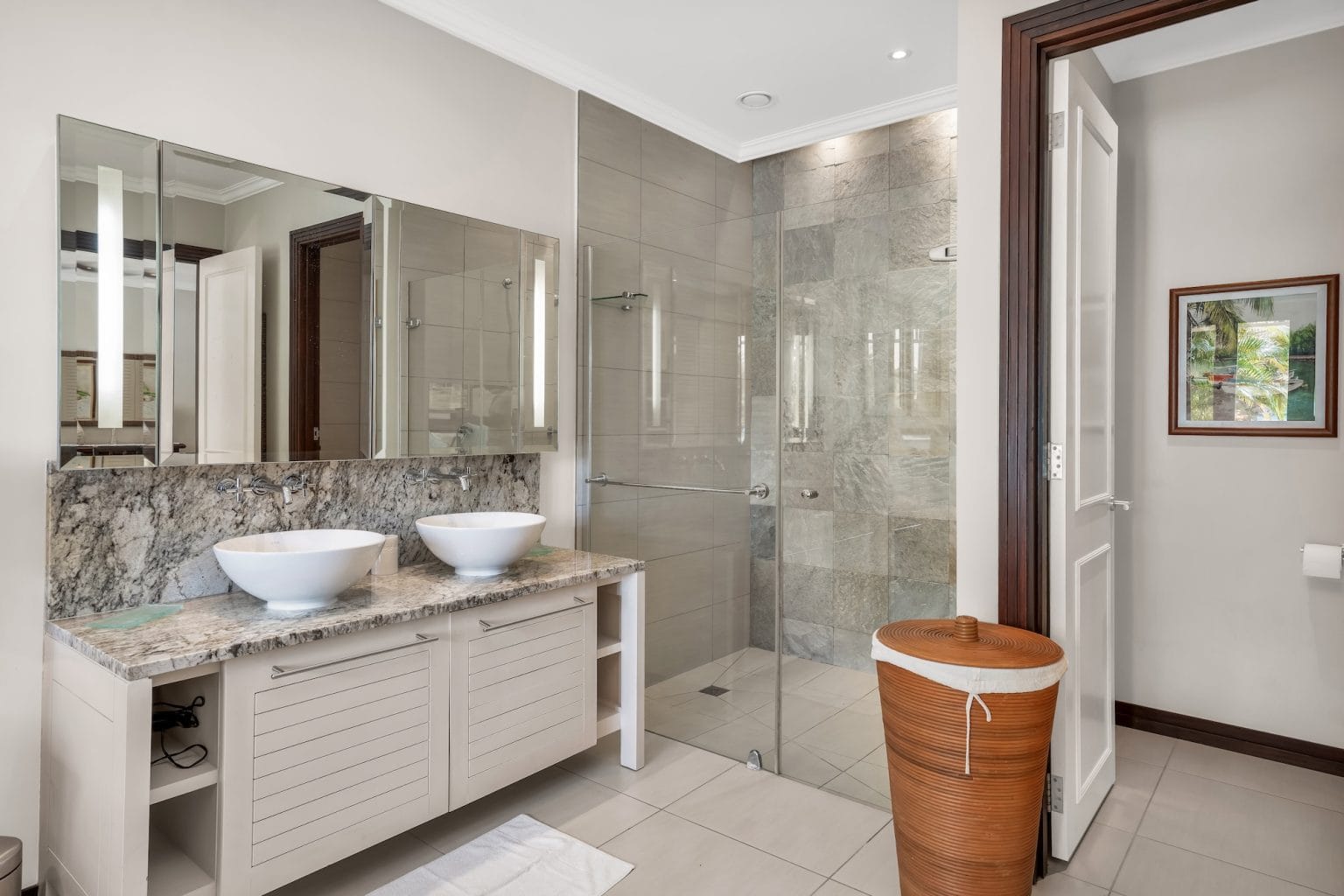 Long Term Rentals 1 P149A2_00005.jpg