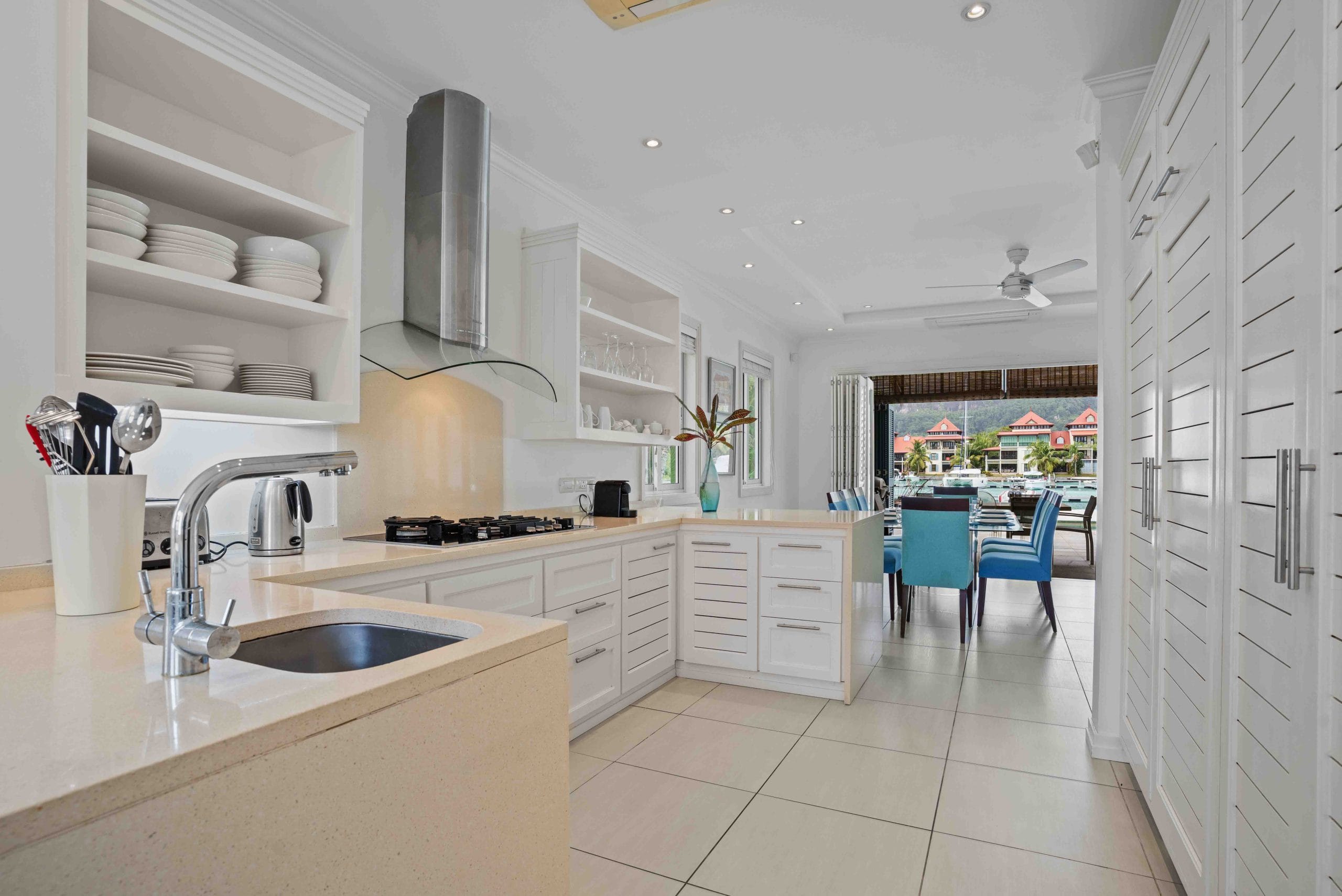 M159_kitchen.jpg
