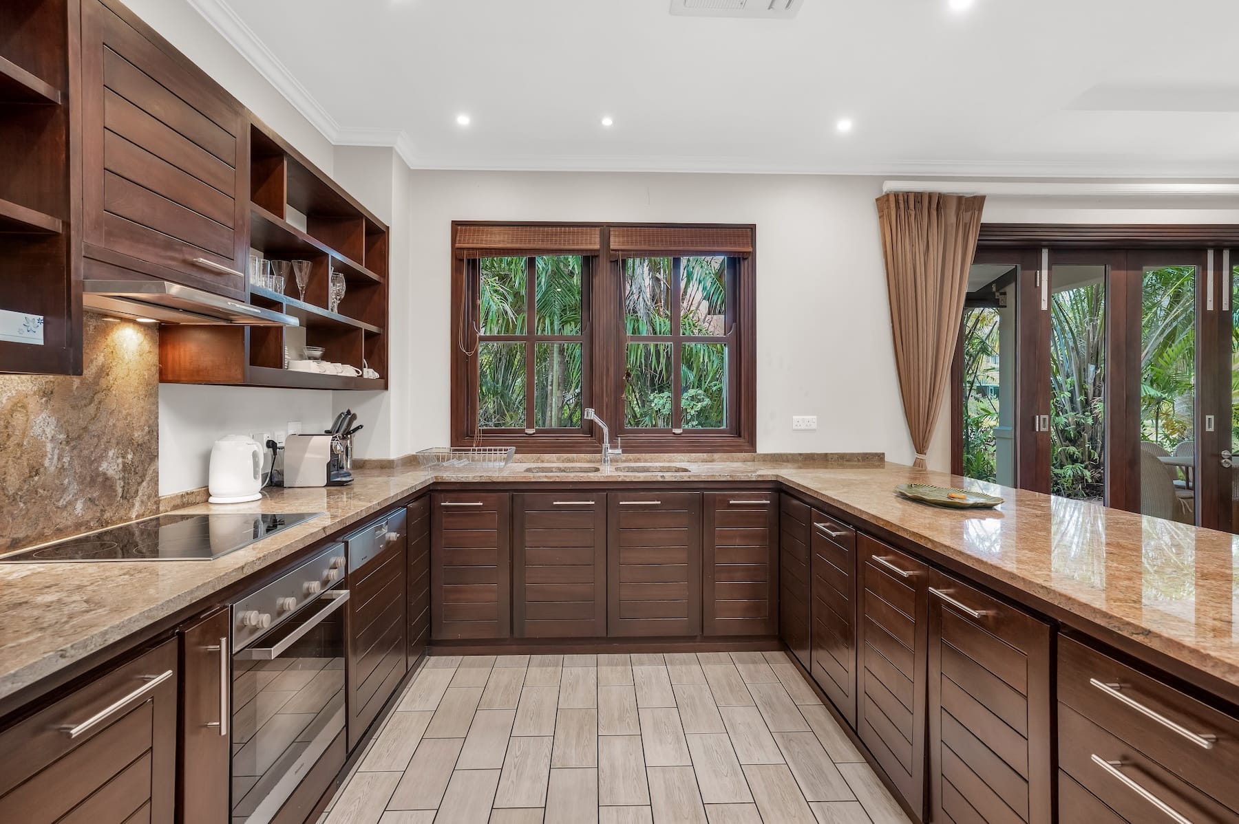 M21_kitchen.jpg