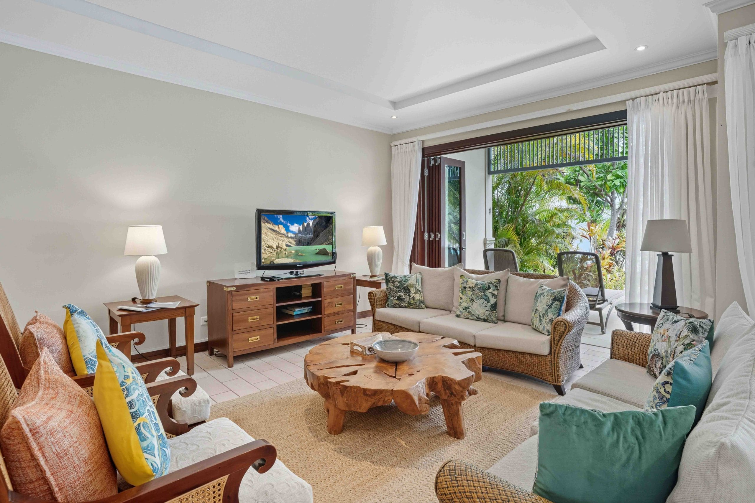M65_living-room.jpg