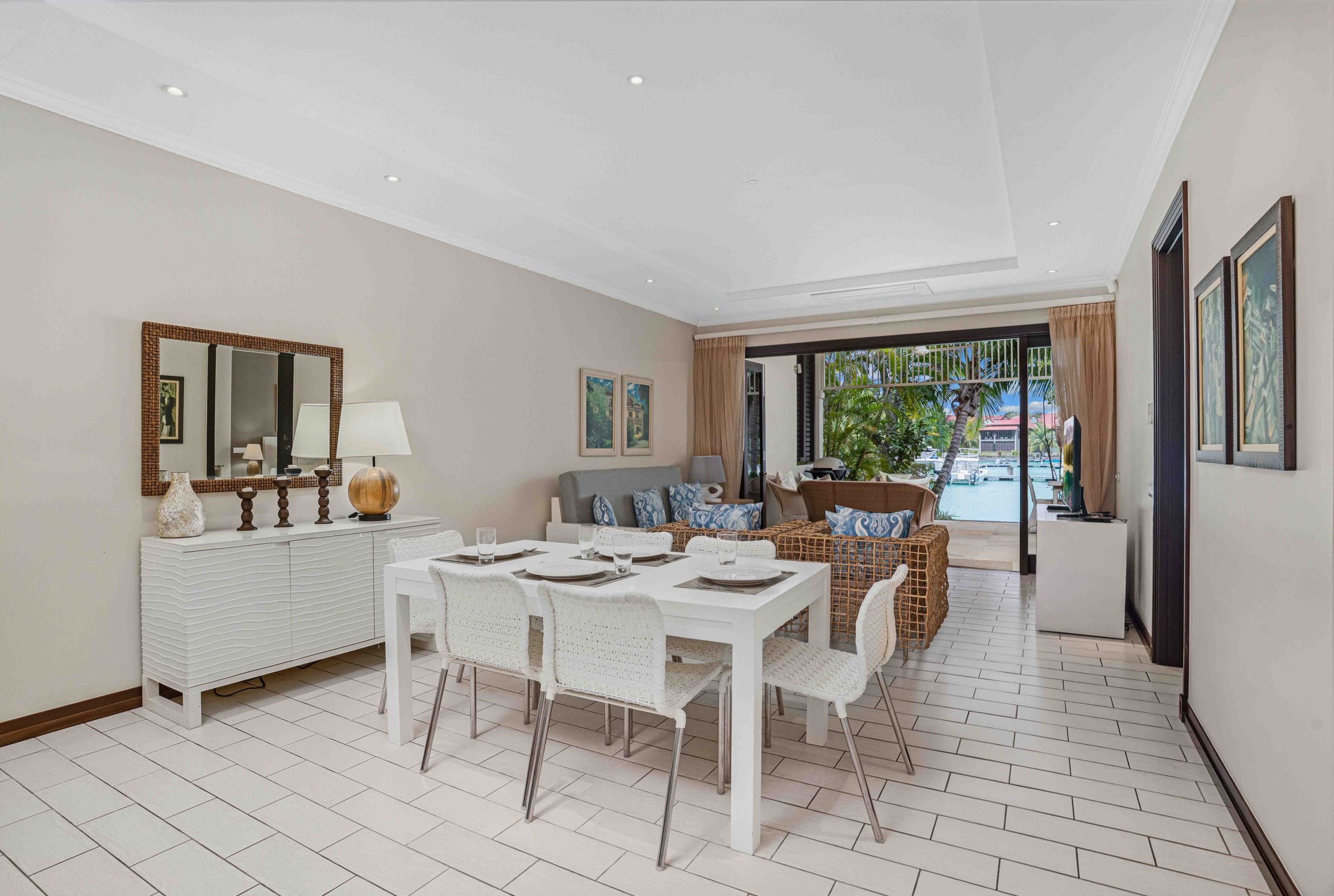P148A2_dining-room.jpg