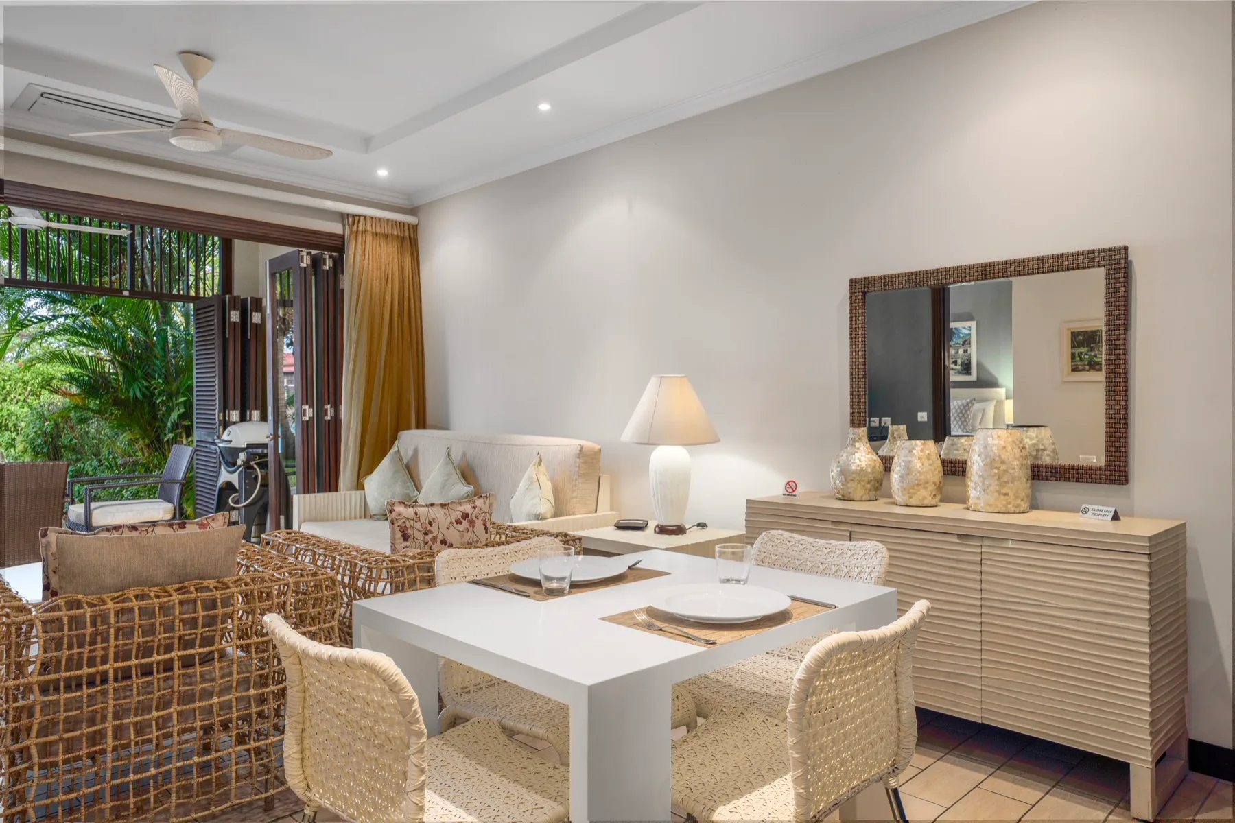 P202A2_dining-room.jpg