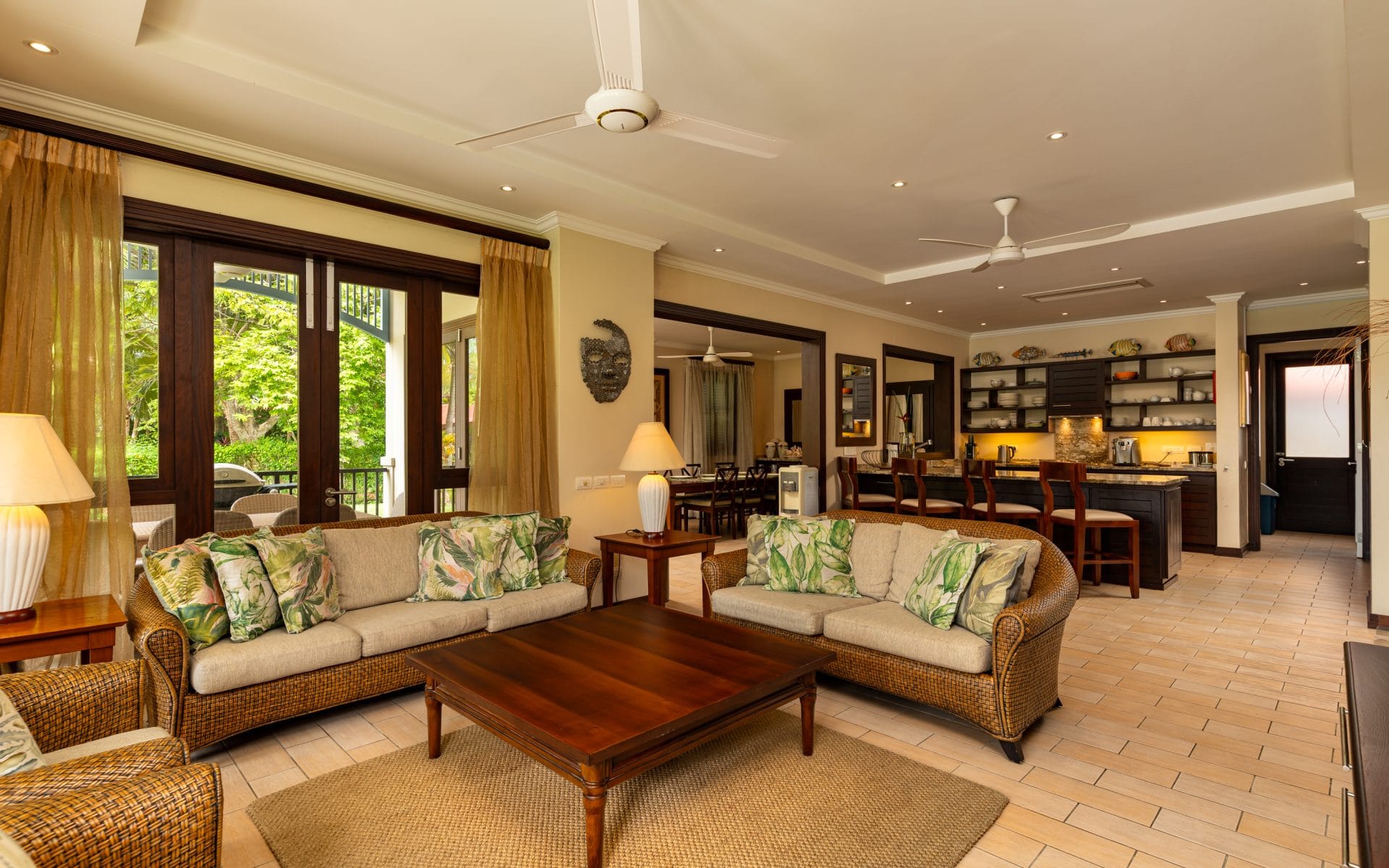 M141_living-room.jpg