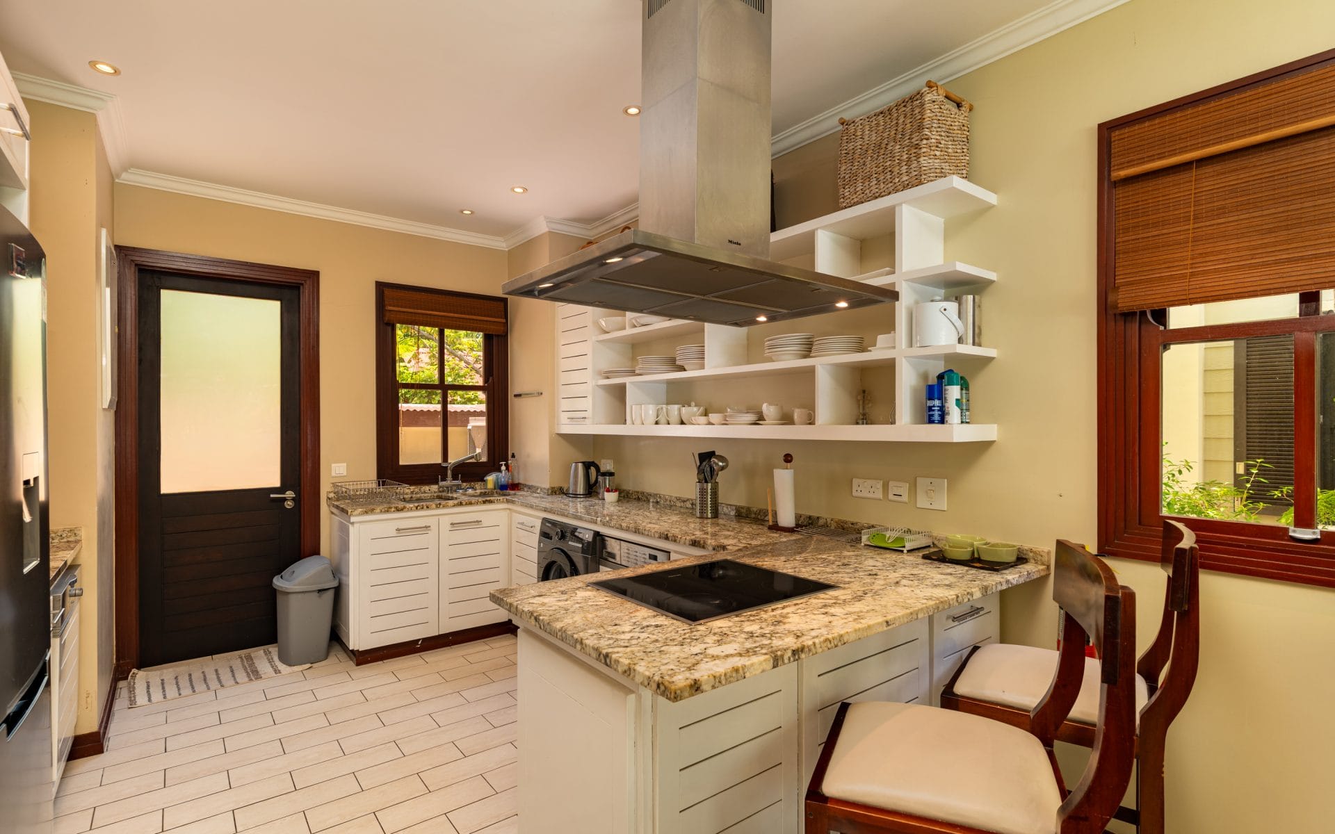 M16_kitchen.jpg