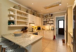 M244_kitchen.jpg