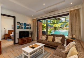 P136A02_living-room.jpg