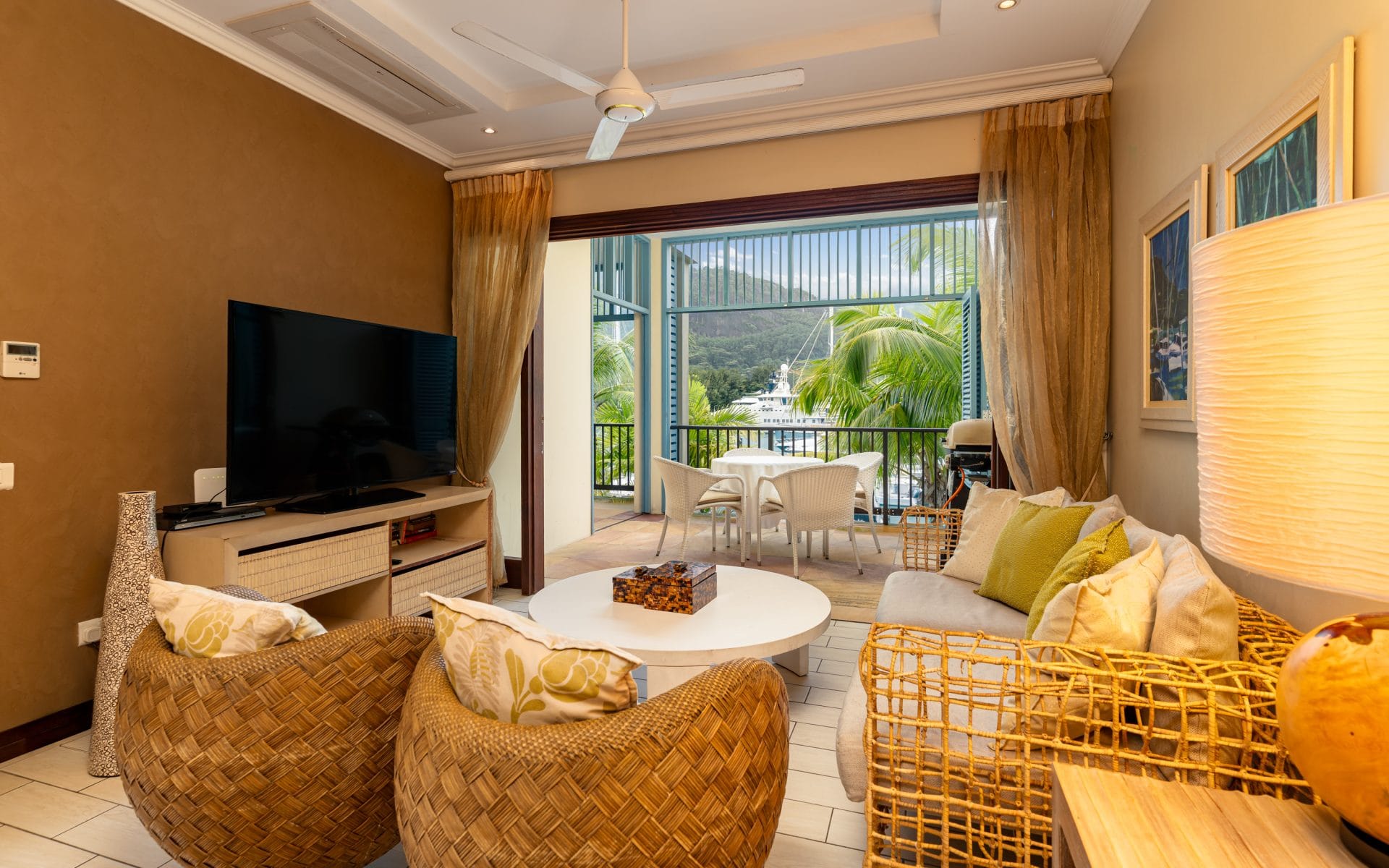 P1A14_living-room.jpg