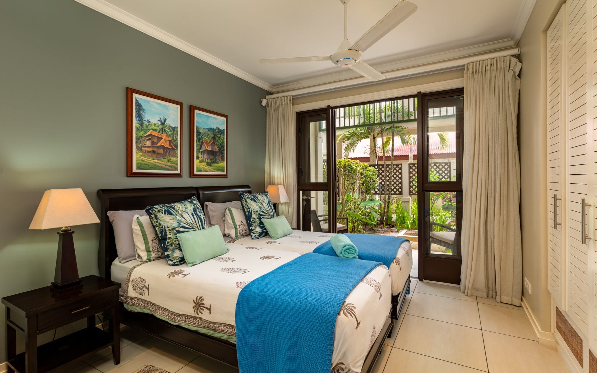 P230A5_bedroom.jpg