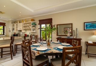 P230A5_dining-room.jpg