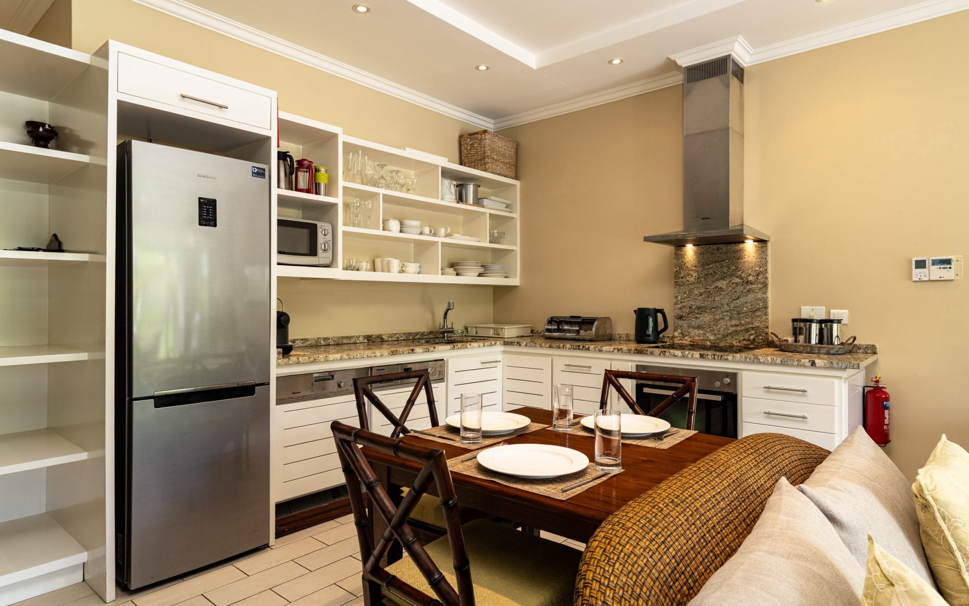 P26A12_kitchen.jpg
