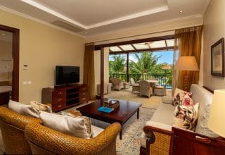 P70A12_living-room.jpg