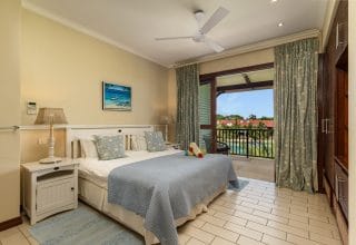 P70A23_bedroom.jpg