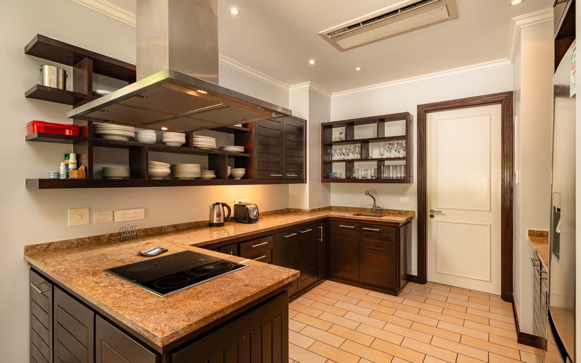M117_kitchen.jpg