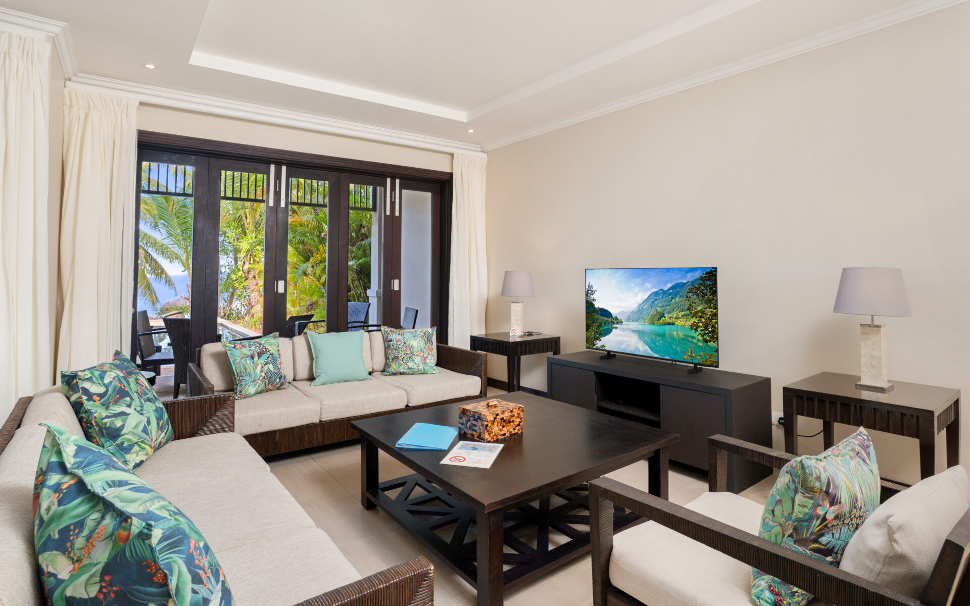 M171_living-room.jpg