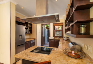 M6_kitchen.jpg