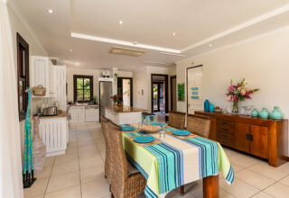 P119A11_dining-room.jpg