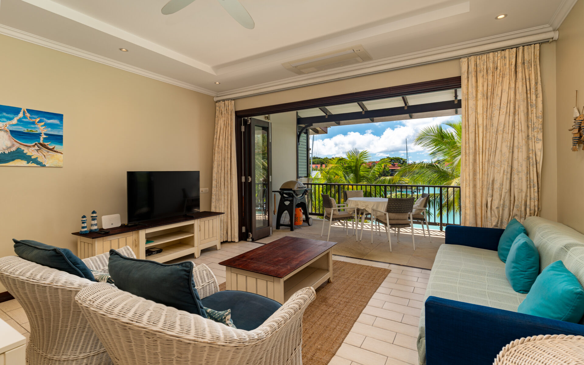 P149A13_living-room.jpg