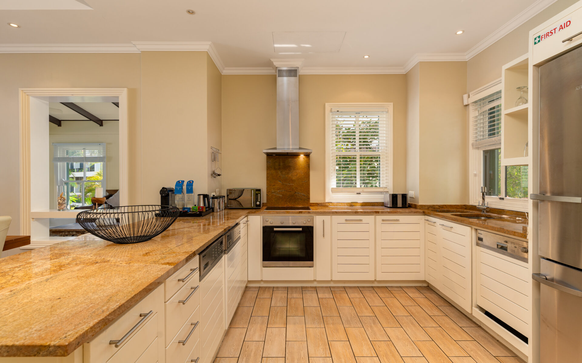 P1A11_kitchen-1.jpg