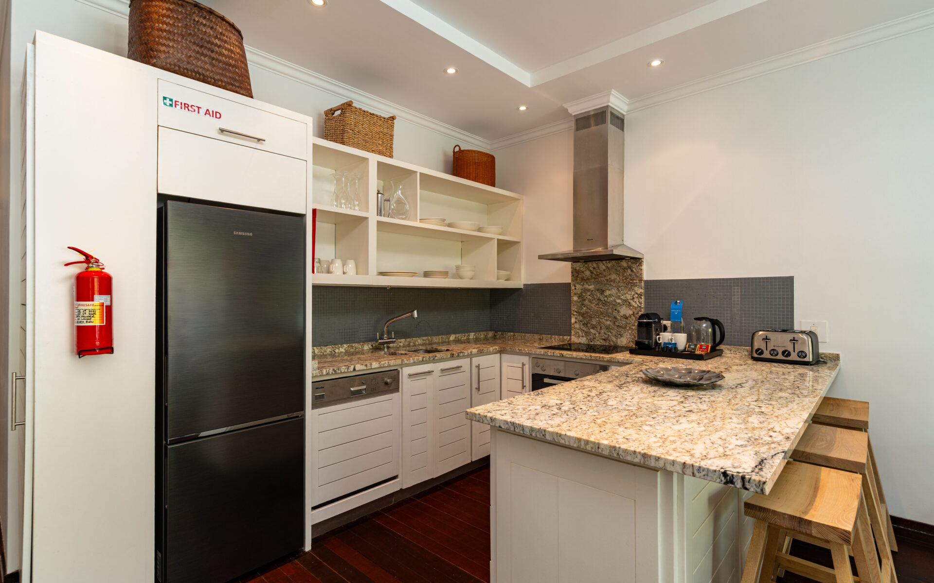 P1A12_kitchen-1.jpg