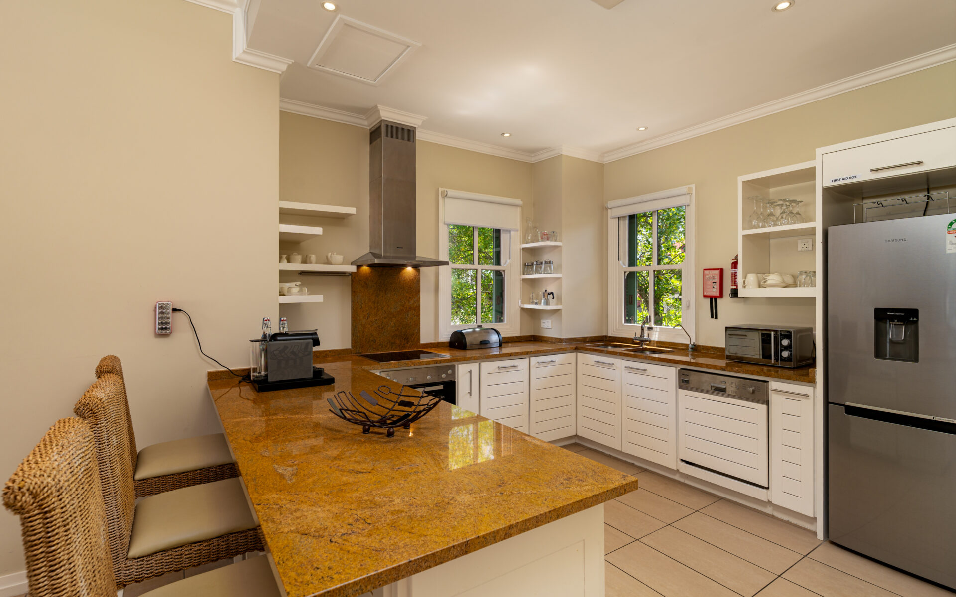 P1A21_kitchen-1.jpg