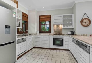 P25A25_kitchen-1.jpg