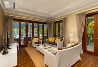 P26A21_living-room-1.jpg
