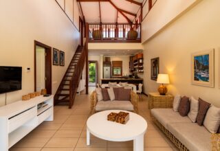 P14A23_living-room.jpg