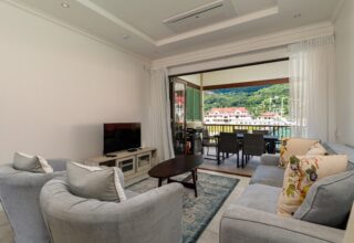 P256A14_living-room-1.jpg