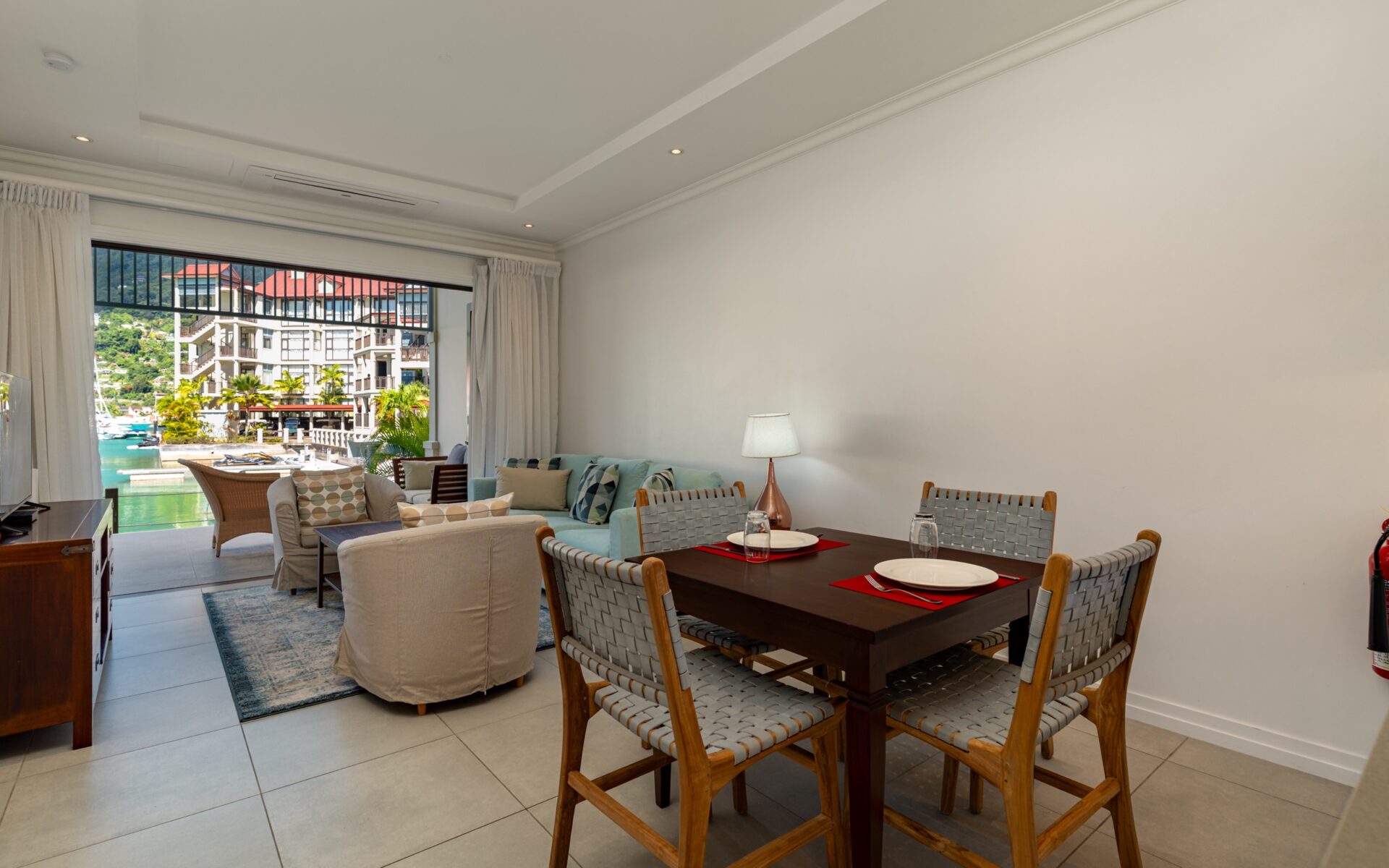 P256A2_dining-room.jpg