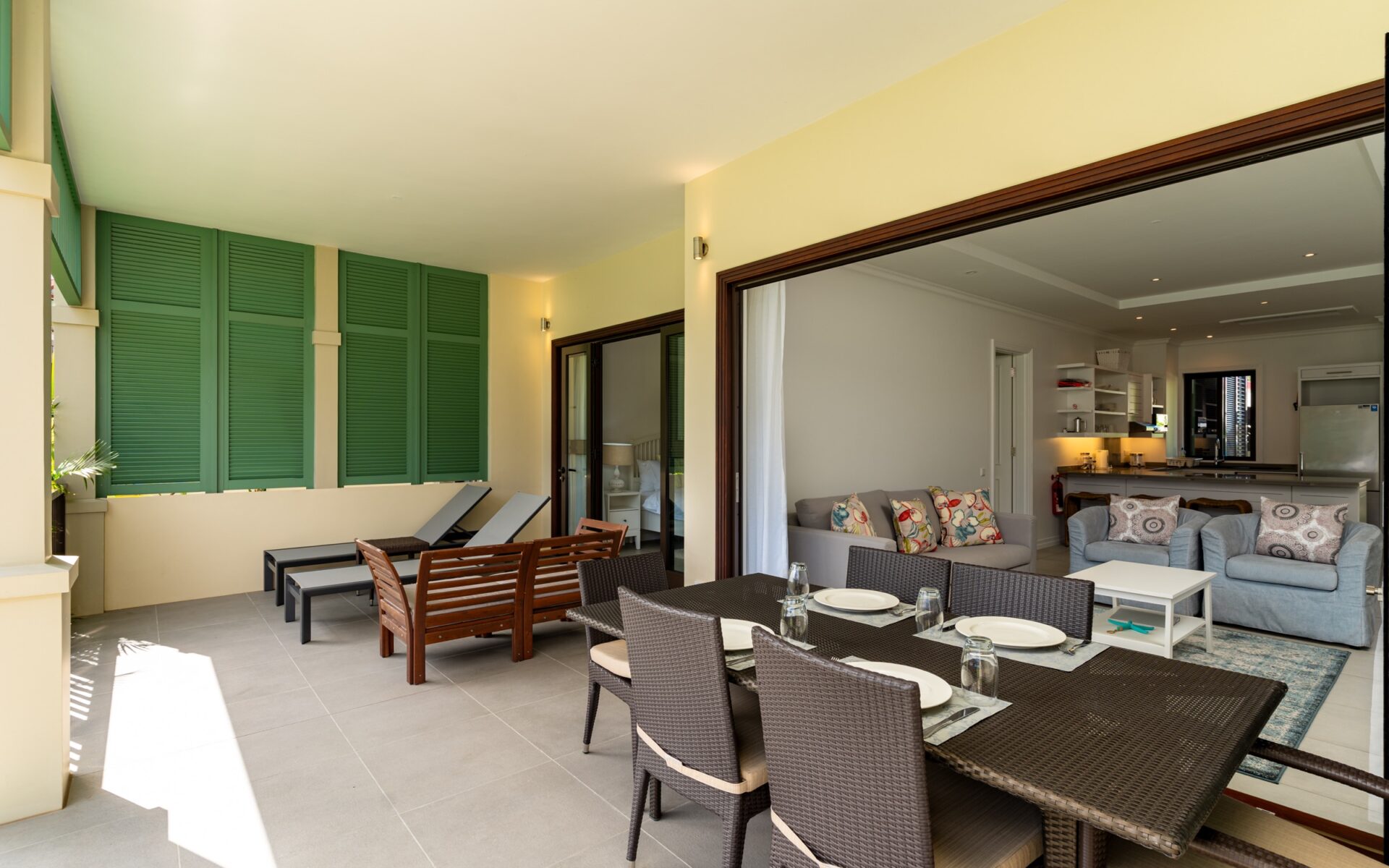 P256A4_dining-room-1.jpg