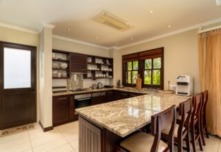 M140_kitchen.jpg